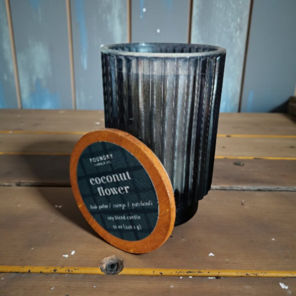 FOUNDRY CANDLE CO Coconut Flower Candle